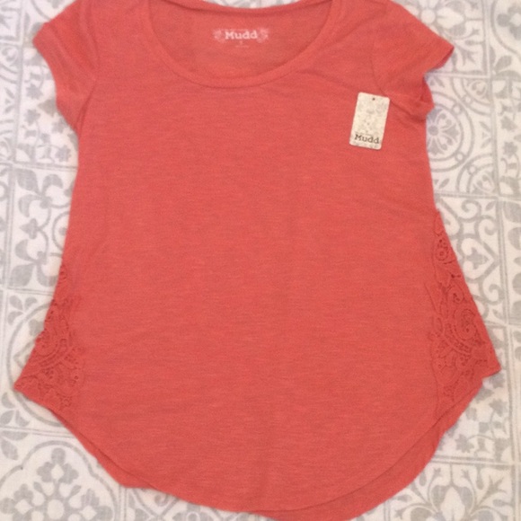 SUMMER SALE Mudd Lace Tee. Women’s size Small - Picture 1 of 9